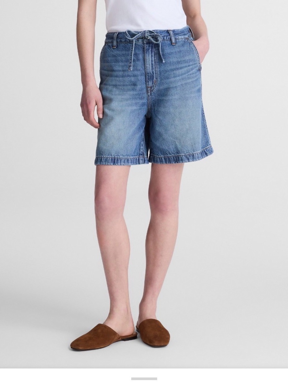 Madewell The Drawstring Short in Airy Denim